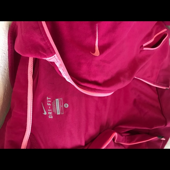 WOMENS PINK NIKE DRY-FIT ZIP UP - Picture 2 of 3